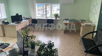 Станционная, Производственные